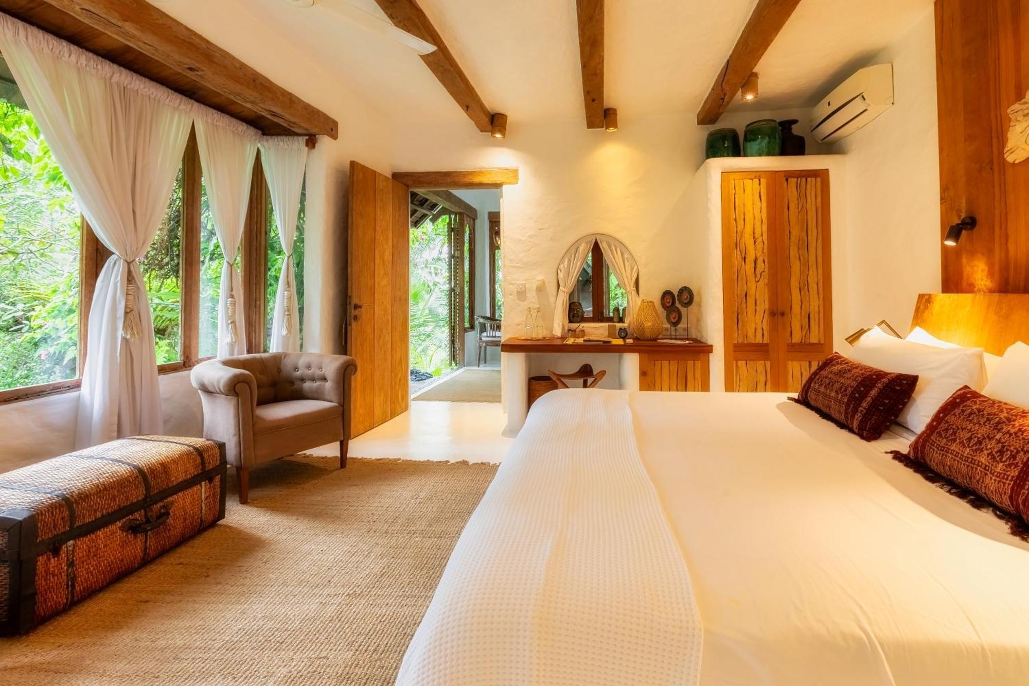 Stone House Hotel Ubud  Exterior photo
