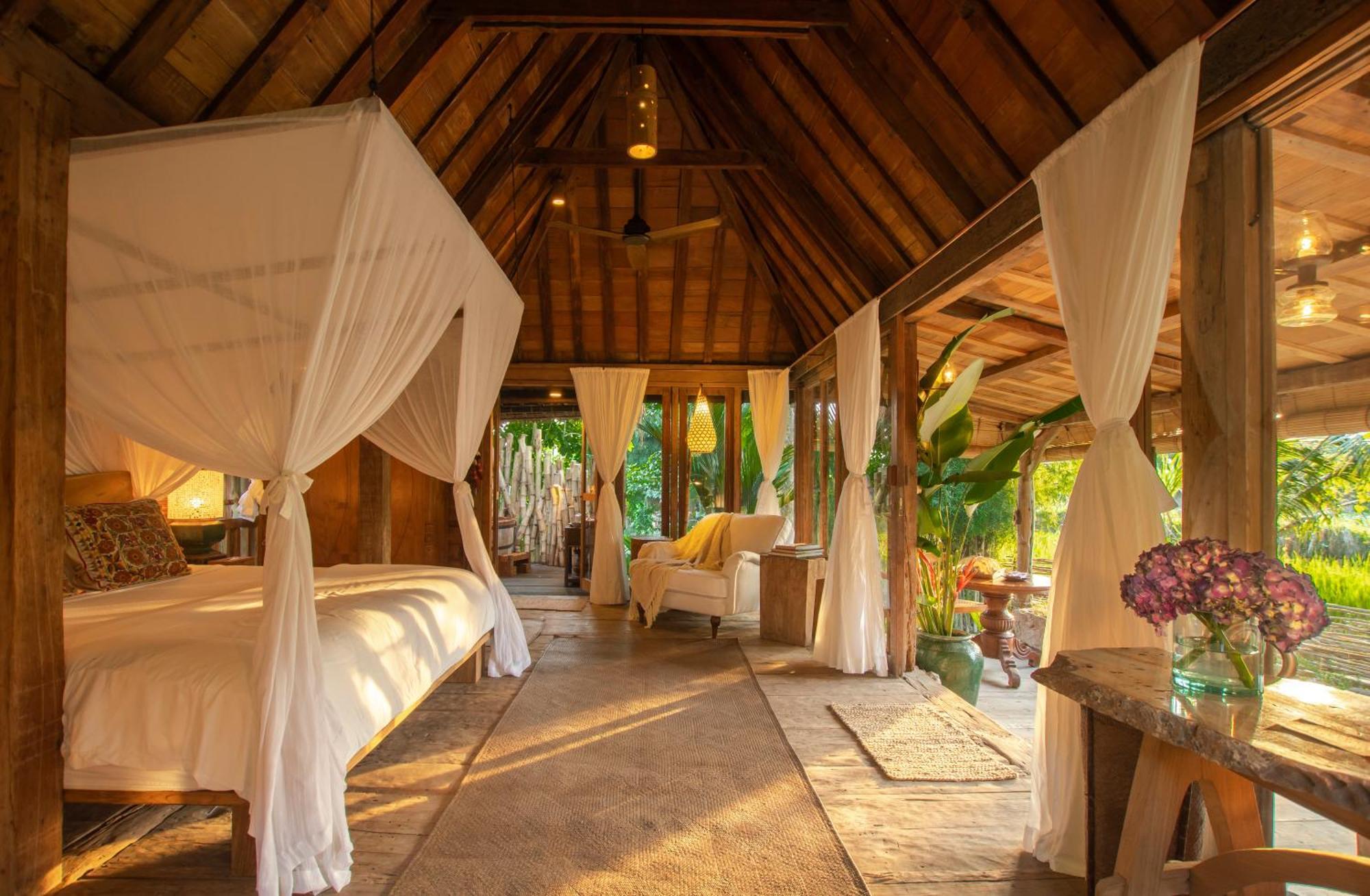 Stone House Hotel Ubud  Exterior photo