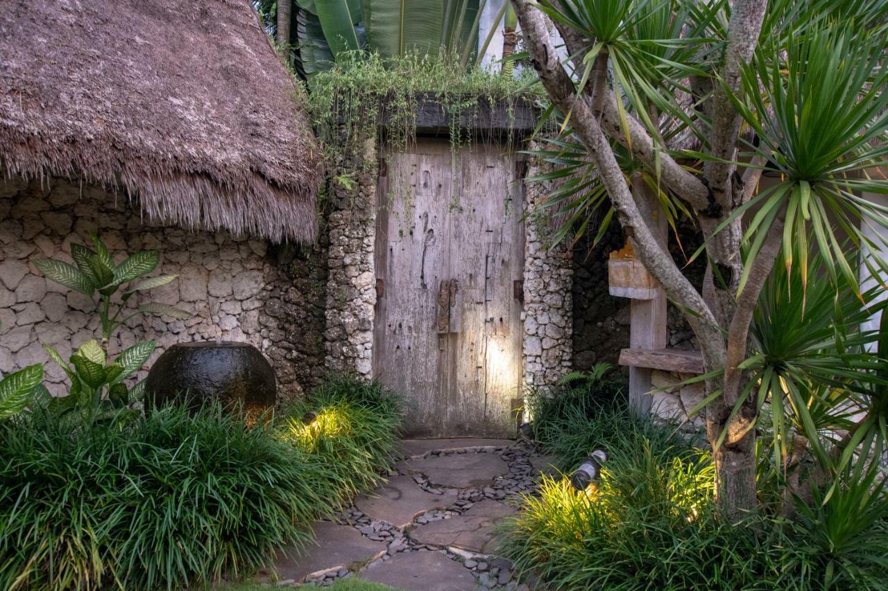Stone House Hotel Ubud  Exterior photo